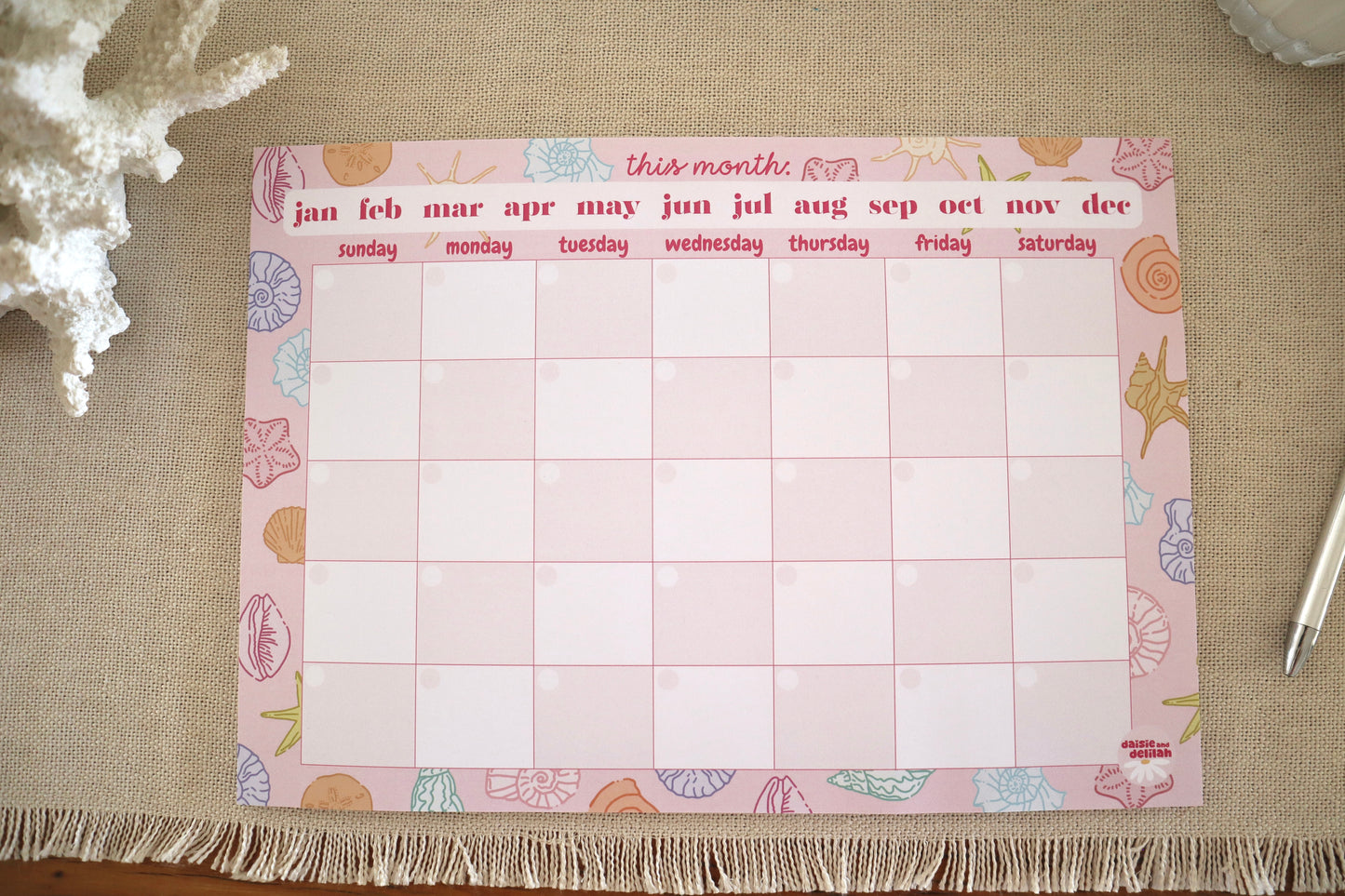 monthly planner - pink shells