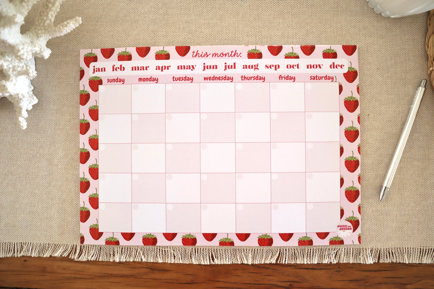 monthly planner - strawberries