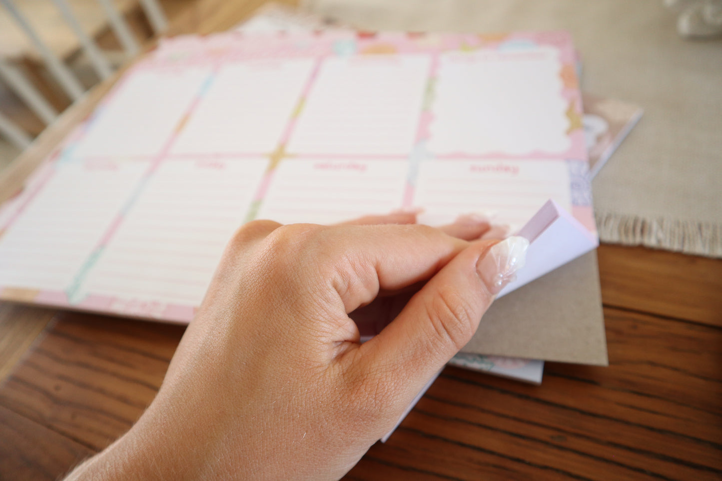 weekly planner - pink shells