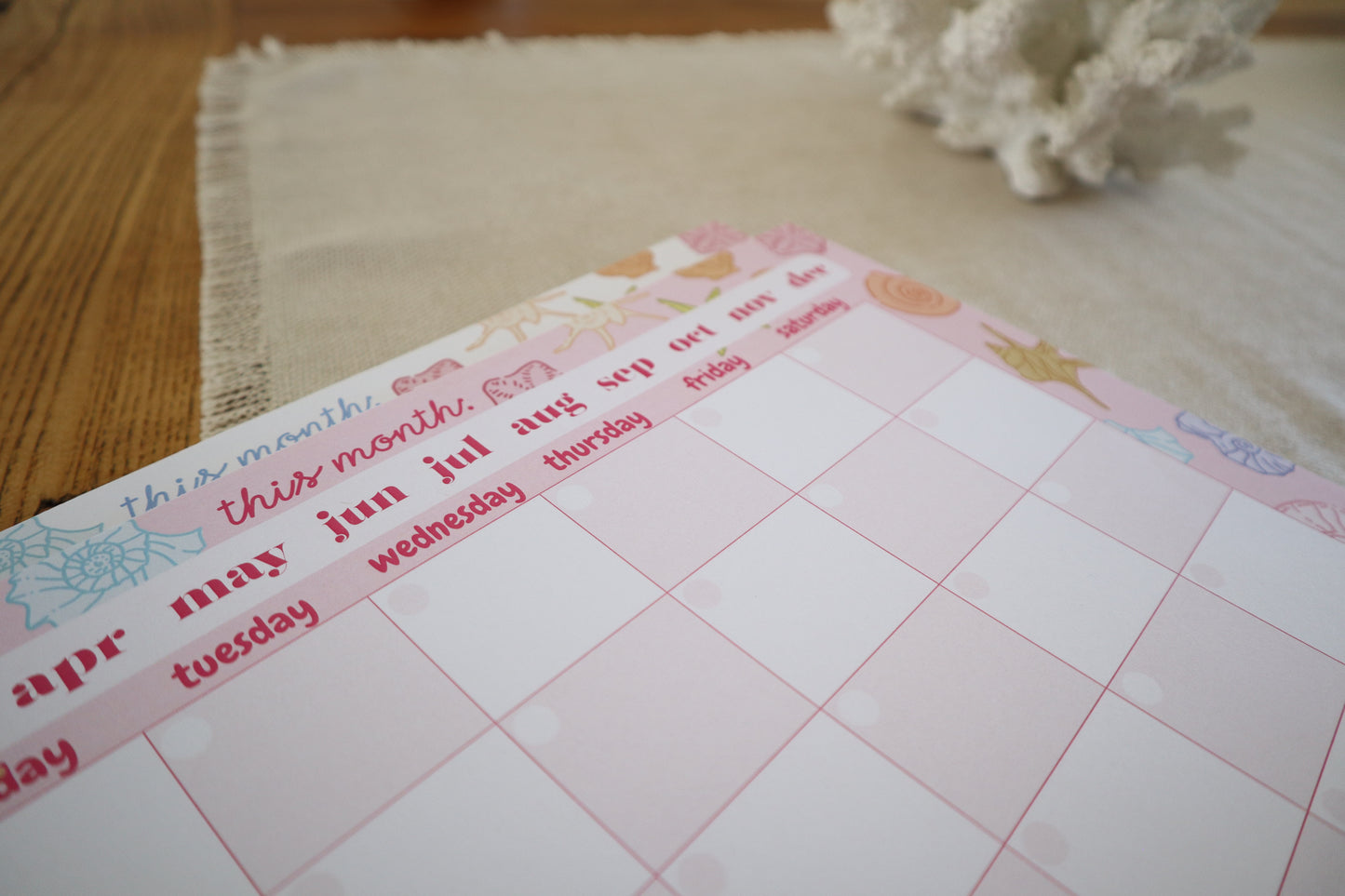 monthly planner - pink shells